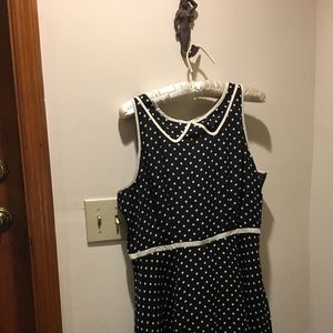 Vintage-looking knee length dress